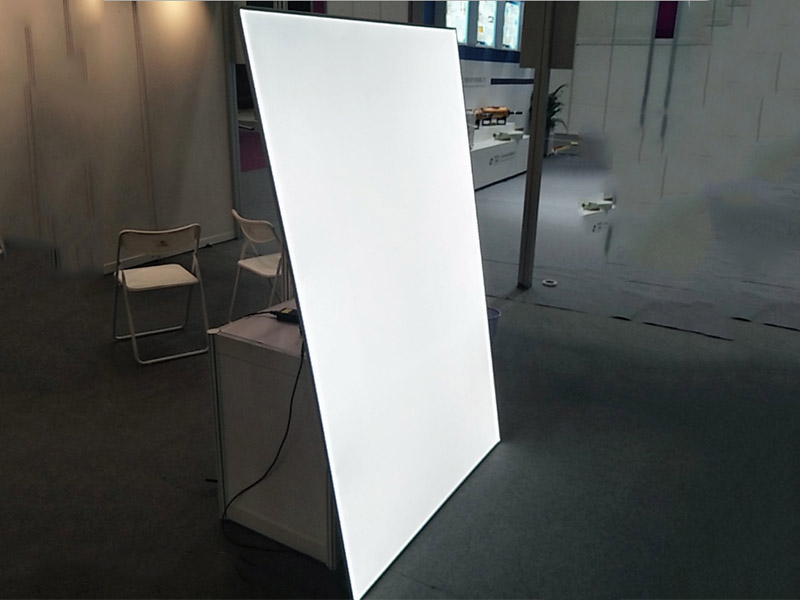 廣告背光導(dǎo)光板